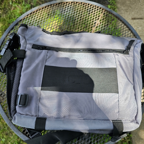 Alpha Outpost Small Messenger Bag - Picture 5 of 5